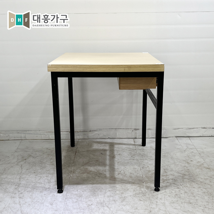 중고사각테이블 600x700-품절