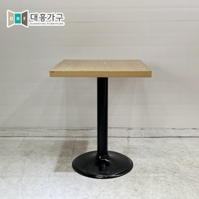 사각테이블 600x600-8EA