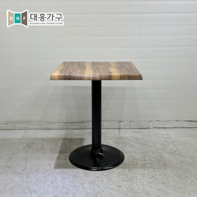 사각테이블 600x600-7EA