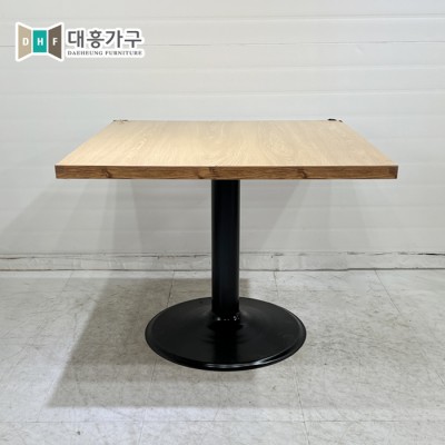 사각테이블 900x900-2EA